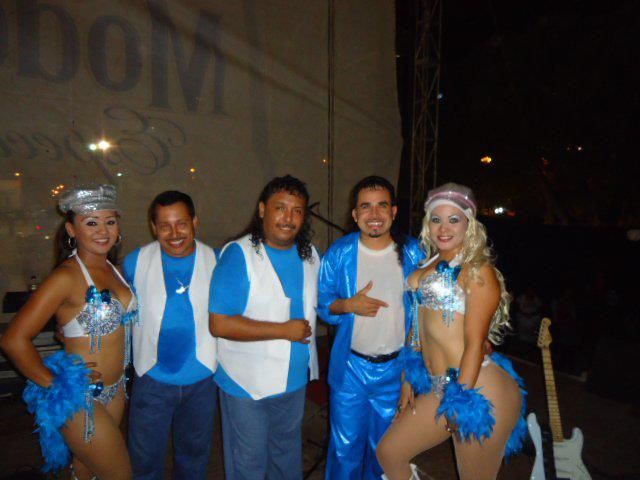 HUGO RUIZ Y EL PACHUCO